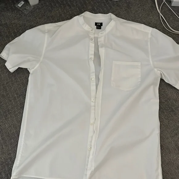 button down - Picture 1 of 1